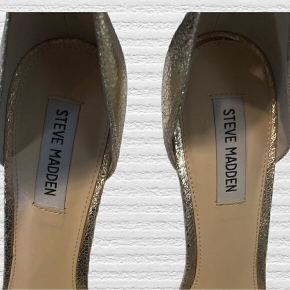 Steve Madden Xenia Gold Bow Heels - Picture 6 of 8